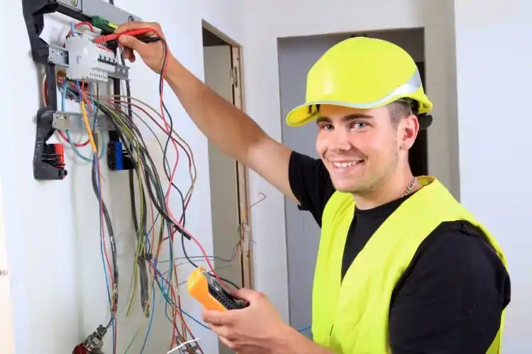 elektricien Kerk-Avezaath